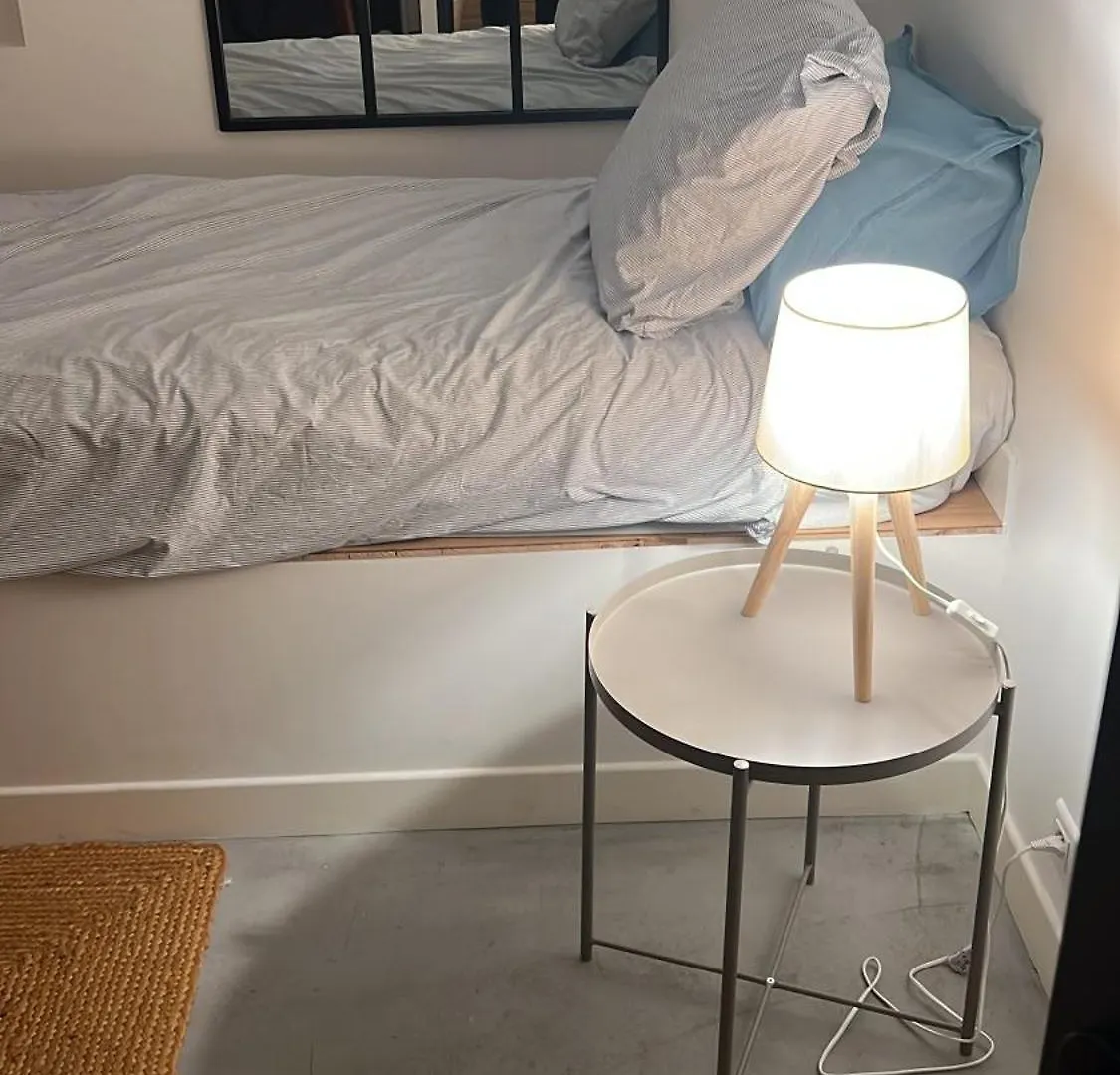 Apartment Urban Retreat In *